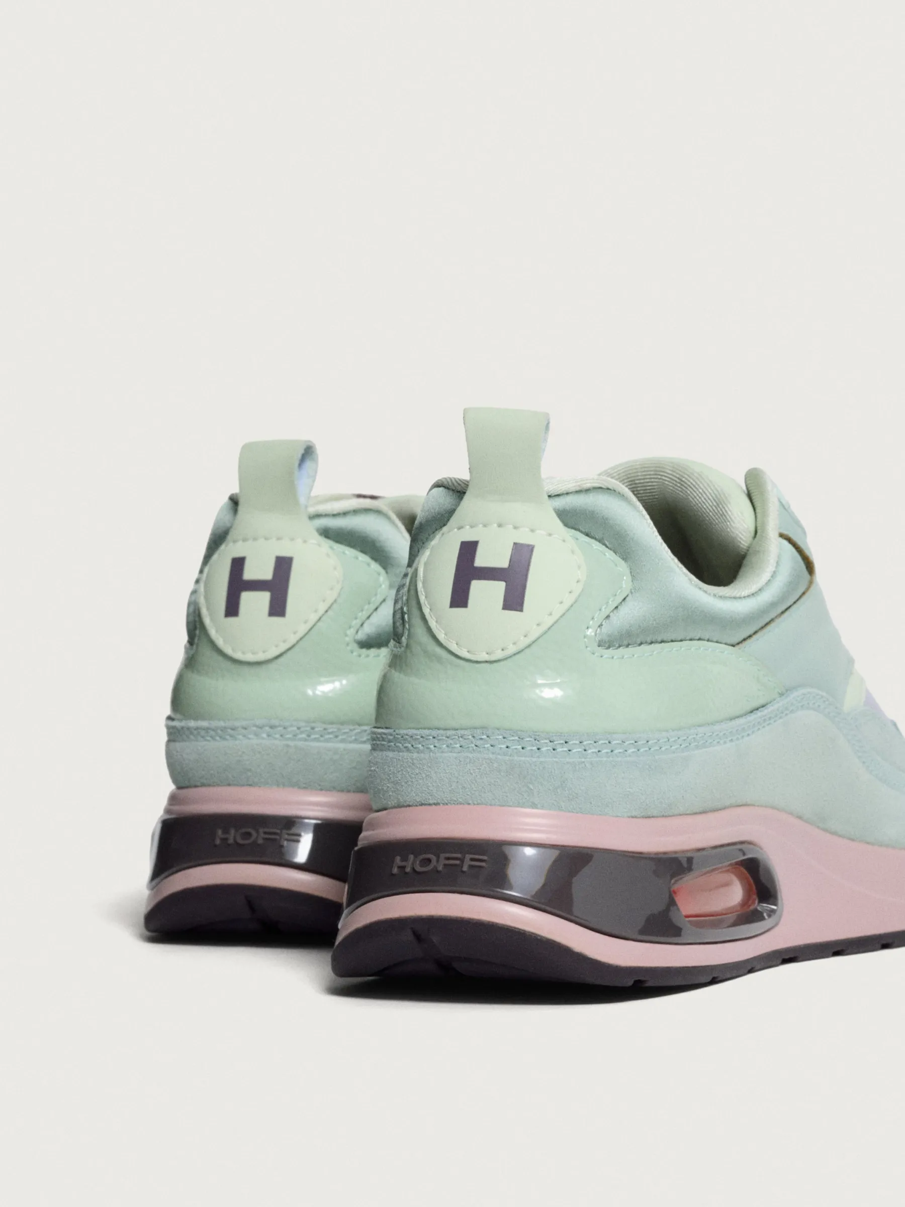 Outlet ATOMIUM Damen Skyline